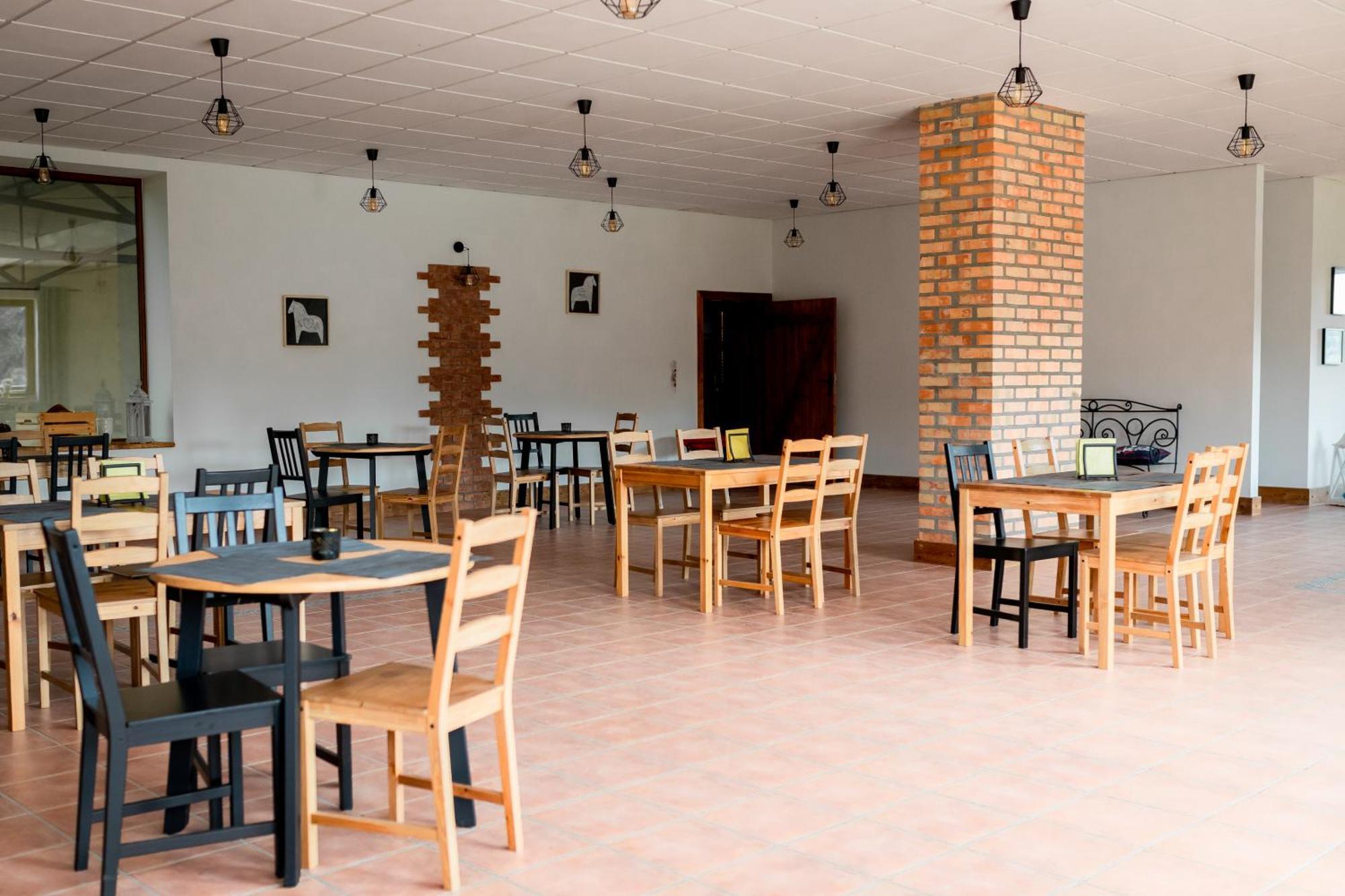 Lascalla Pensjonat Myszewko Exteriör bild
